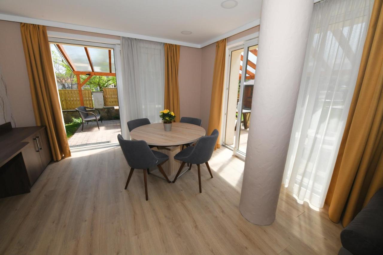 Jade Hotel-Ezuesthid Hotel Veszprém Zewnętrze zdjęcie