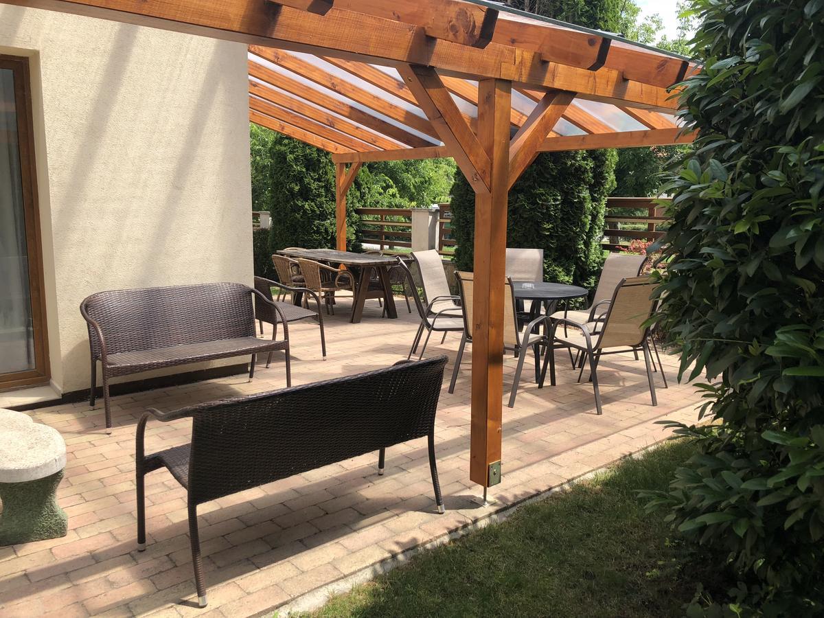 Jade Hotel-Ezuesthid Hotel Veszprém Zewnętrze zdjęcie
