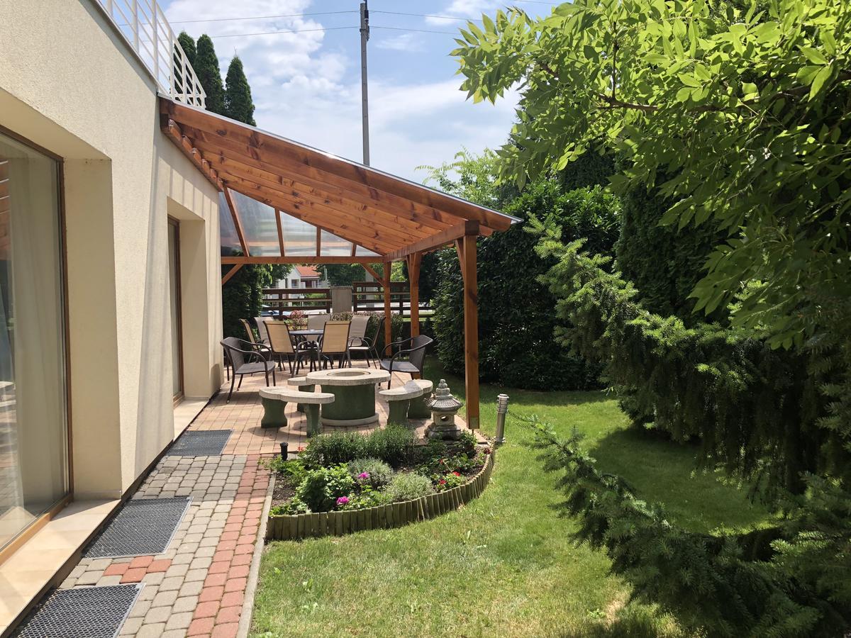 Jade Hotel-Ezuesthid Hotel Veszprém Zewnętrze zdjęcie